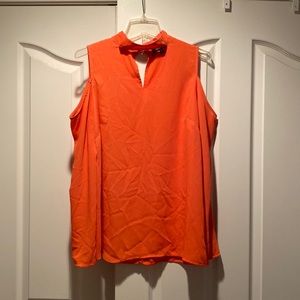 Medium, Relativity blouse